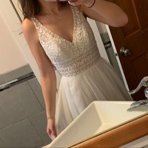 Size 8 Ivory A-line Wedding Dress